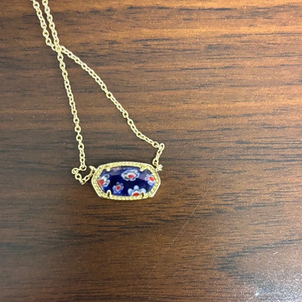 Kendra Scott Elisa Gold Pendant Necklace - Picture 2 of 3